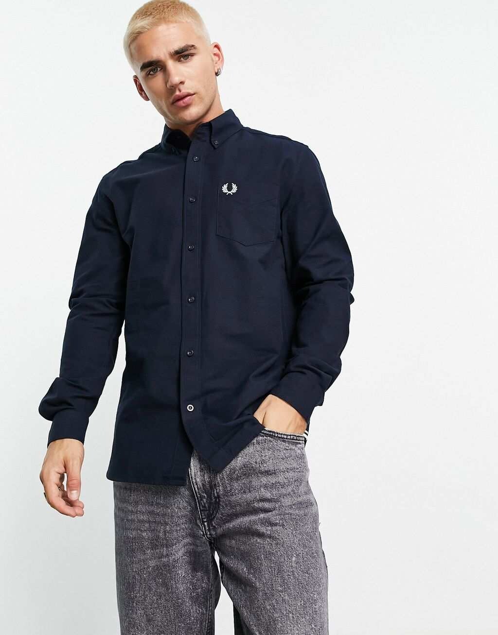 

Темно-синяя оксфордская рубашка Fred Perry