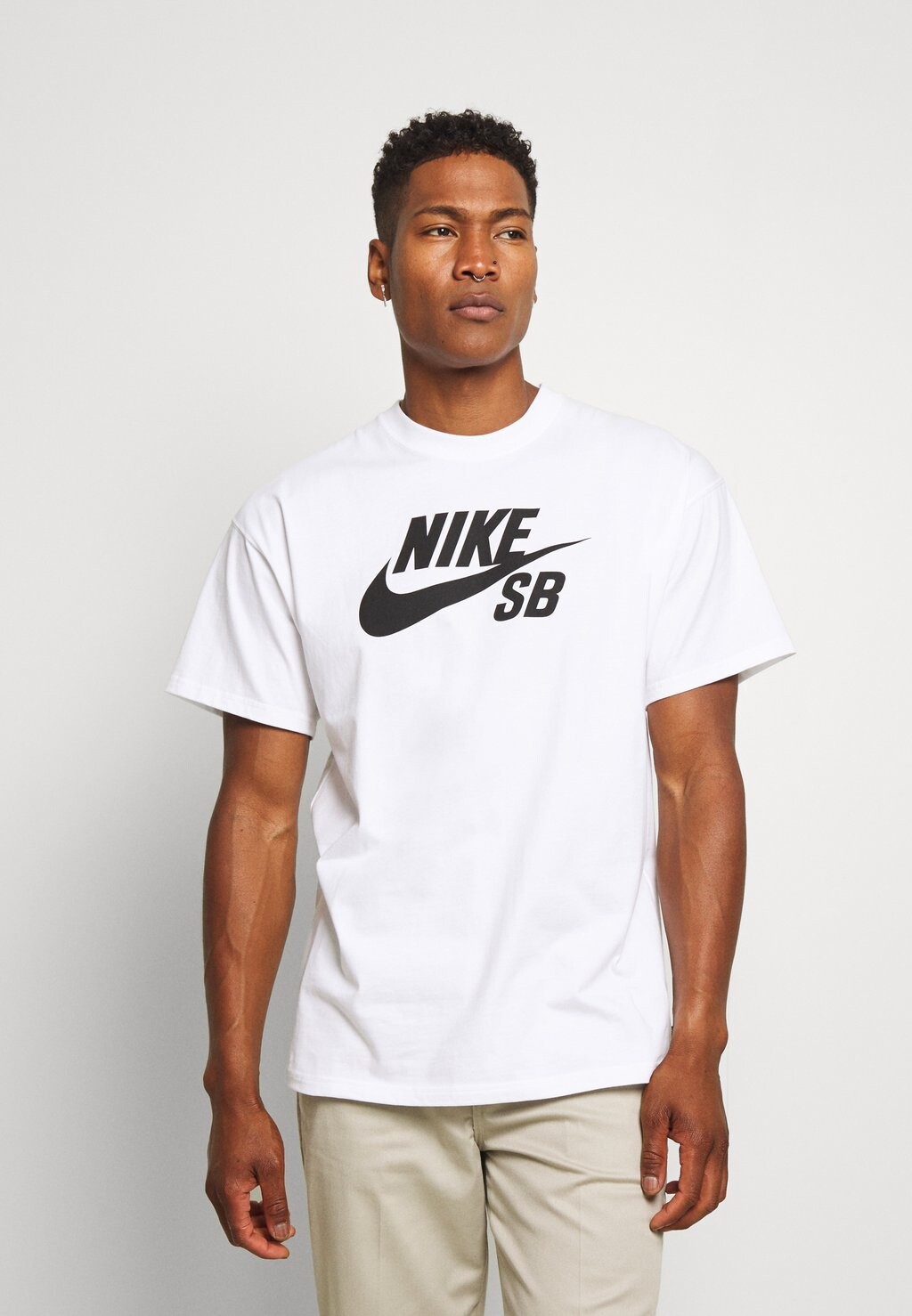 

Футболка с принтом TEE LOGO Nike SB, цвет white/black