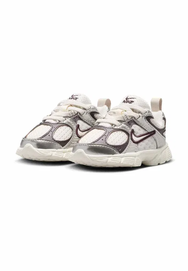 Кроссовки с текстильным верхом Nike Sportswear v5 rnr, Phantom, Moon, Particle Burgundy, Ash, Phantom, бордовый — фото 2