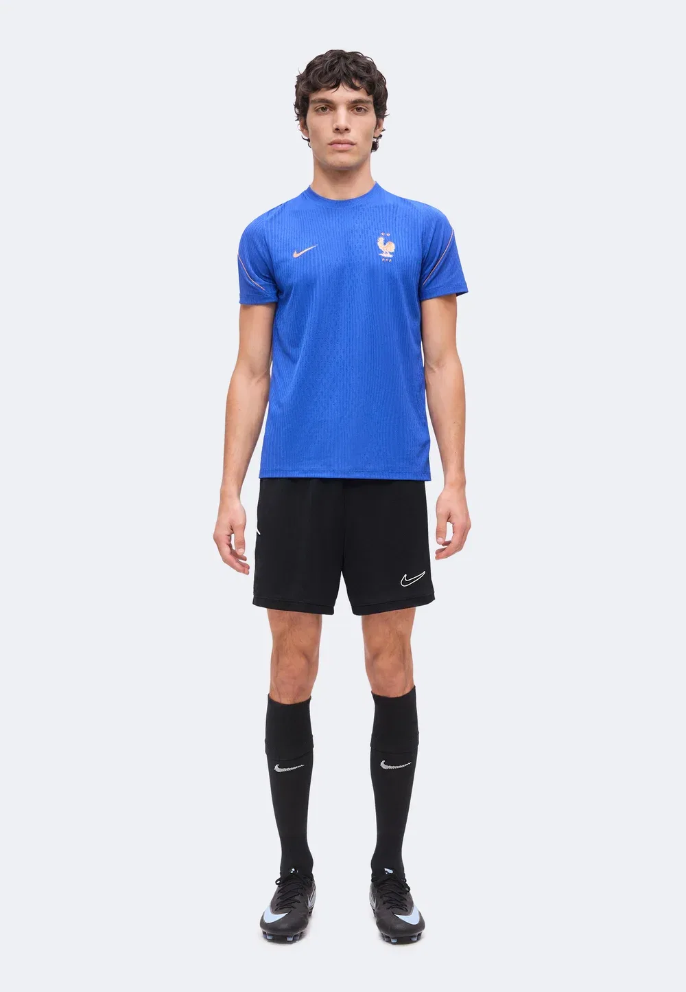 Франция наносит удар элите - форма национальной сборной Nike Performance, Game Royal/Blackened Blue/Metallic Copper — фото 2