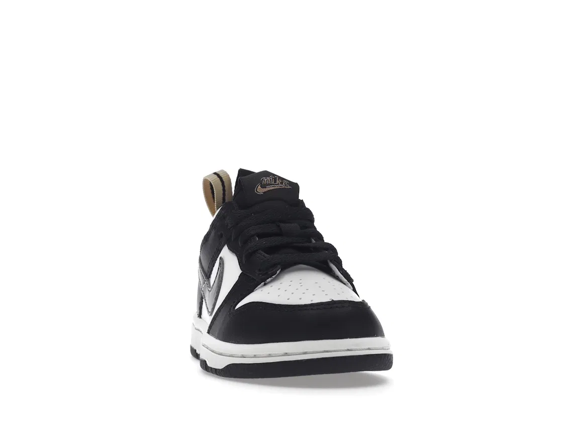 Детские кроссовки Lifestyle Nike Dunk Low SE, Off Noir/Metallic Pewter/Summit White — фото 2