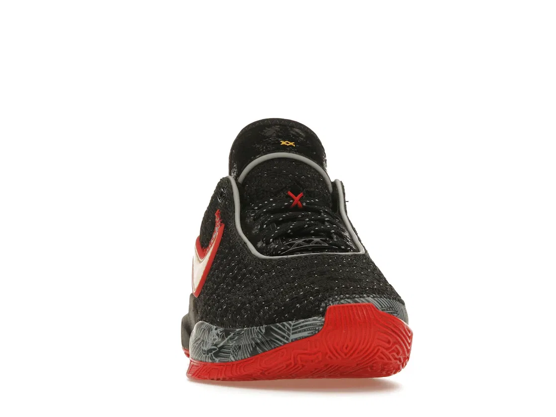 Детские кроссовки для мальчиков с высокой производительностью Nike LeBron 20, Black/University Red/University Gold/Black — фото 2