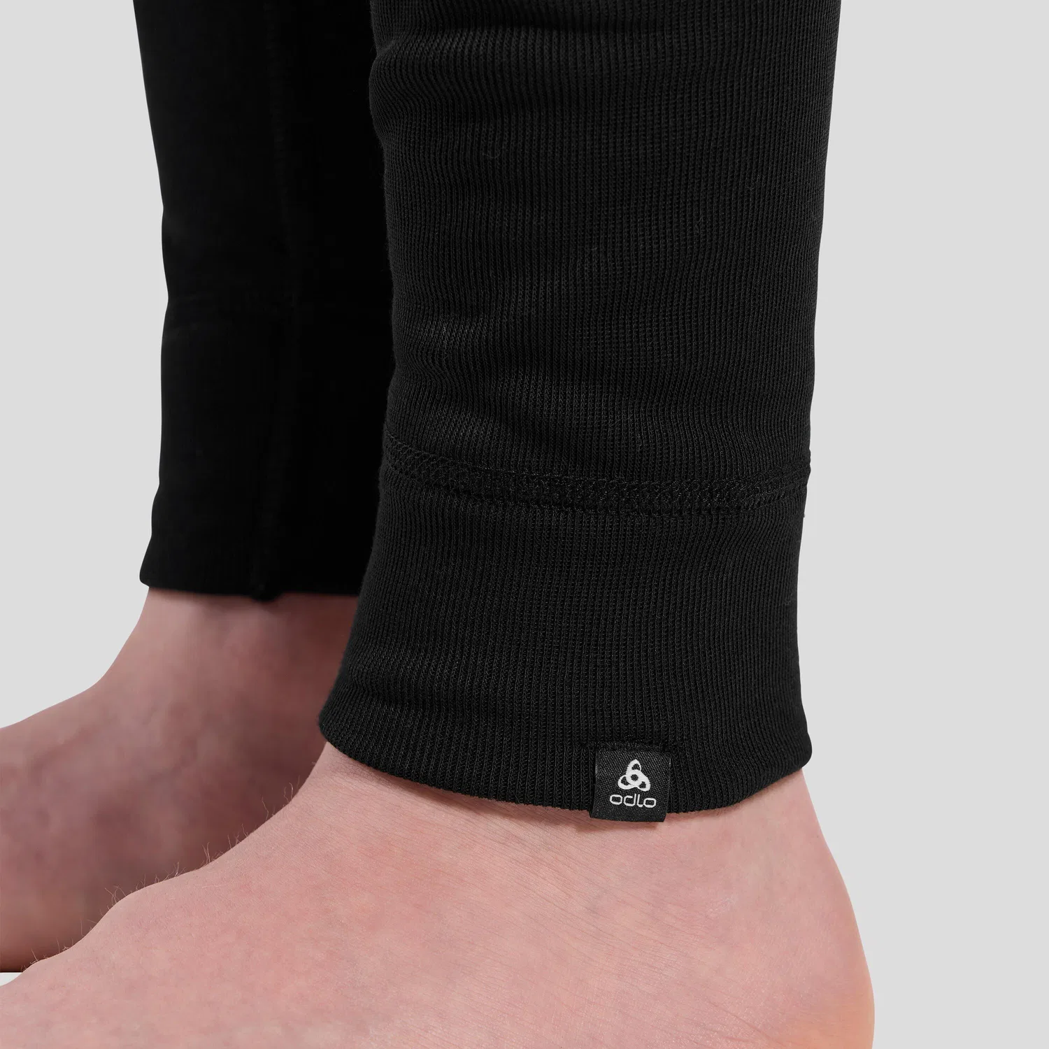 Детские леггинсы с утеплением Active Warm Eco Odlo, Schwarz — фото 3