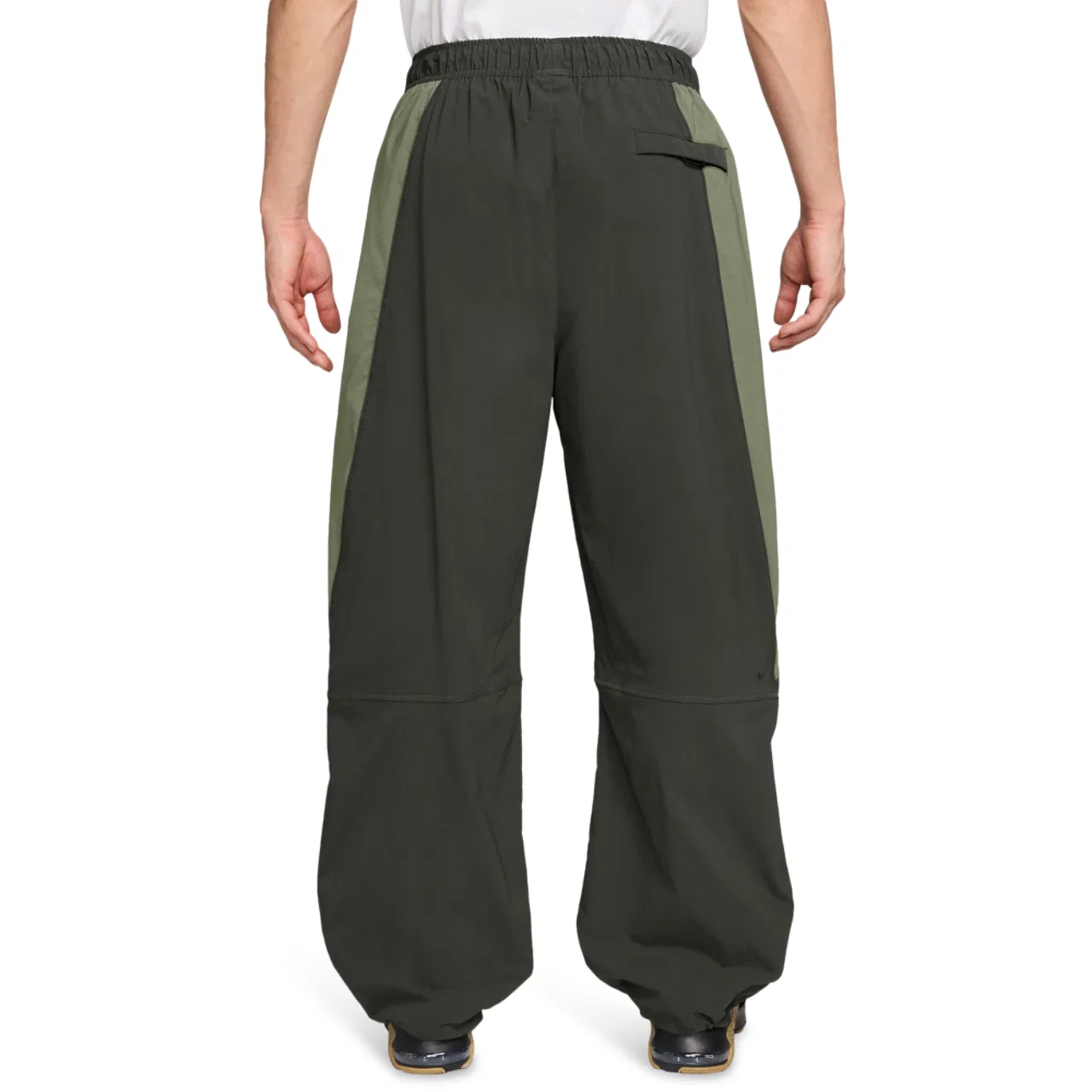 Мужские брюки Tech Woven Pro Oversized Nike, цвет Olive/Black — фото 2