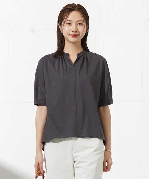 

Футболка с баской и покрытием из искусственной кожи J.PRESS Ladies, серый