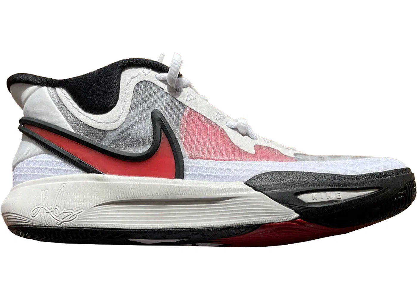 Детские кроссовки для баскетбола Nike Kyrie 8 GO, White/University Red/Black