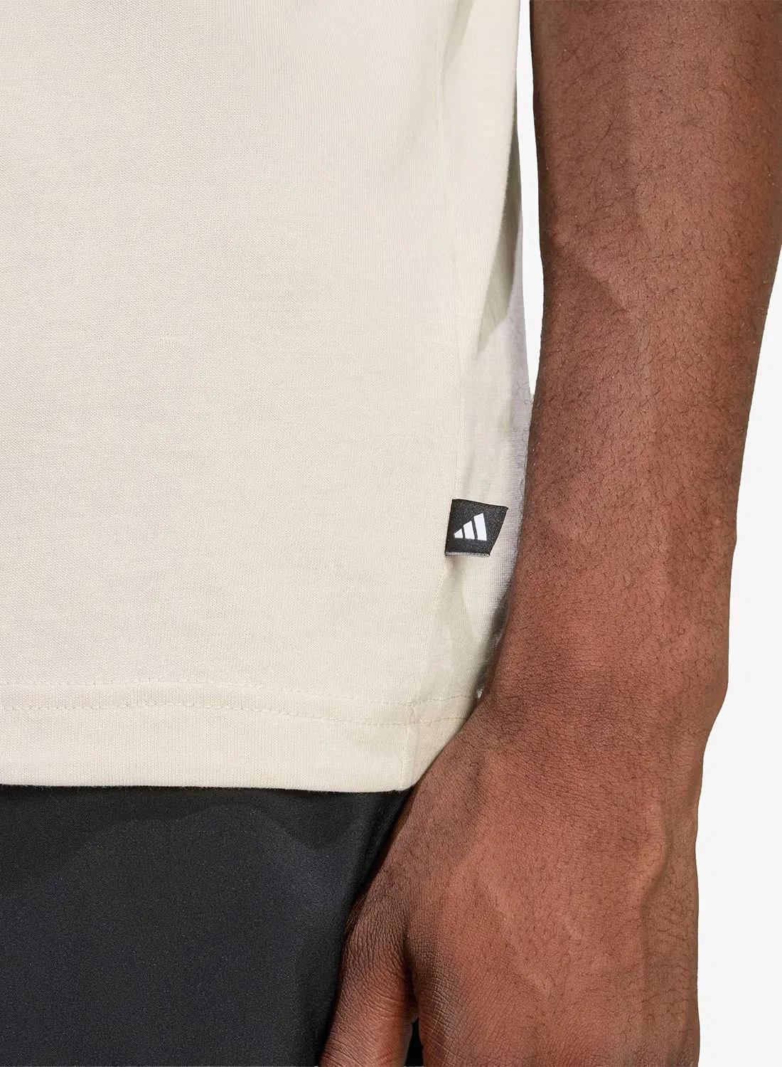 Футболка с принтом Camo Modern Logo Graphic Adidas, воналу — фото 4