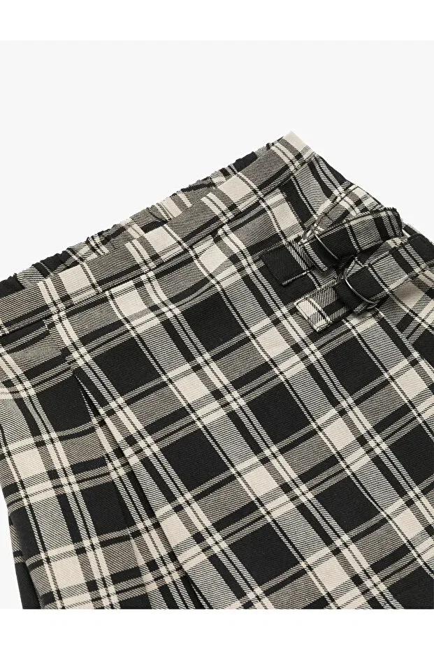 Детские шорты для девочек с принтом Koton, Black Plaid — фото 3