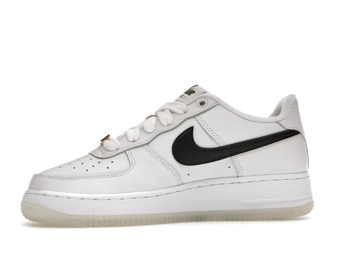 Детские кроссовки Lifestyle модели Nike Air Force 1 Low '07 Nike, White/Black-Metallic Gold — фото 3