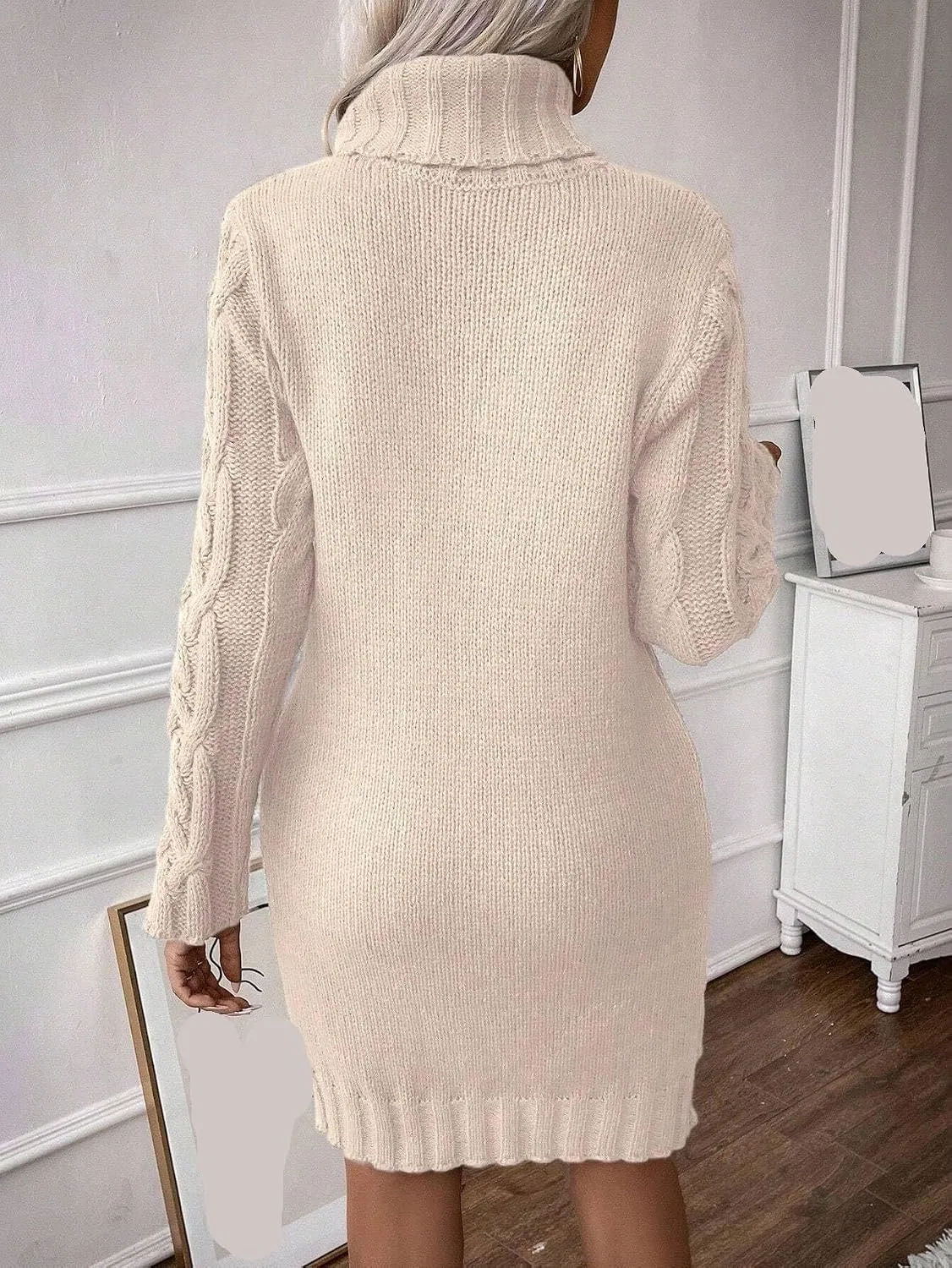 Женское короткое платье-свитер с высоким воротником Solid Color, Apricot — фото 3