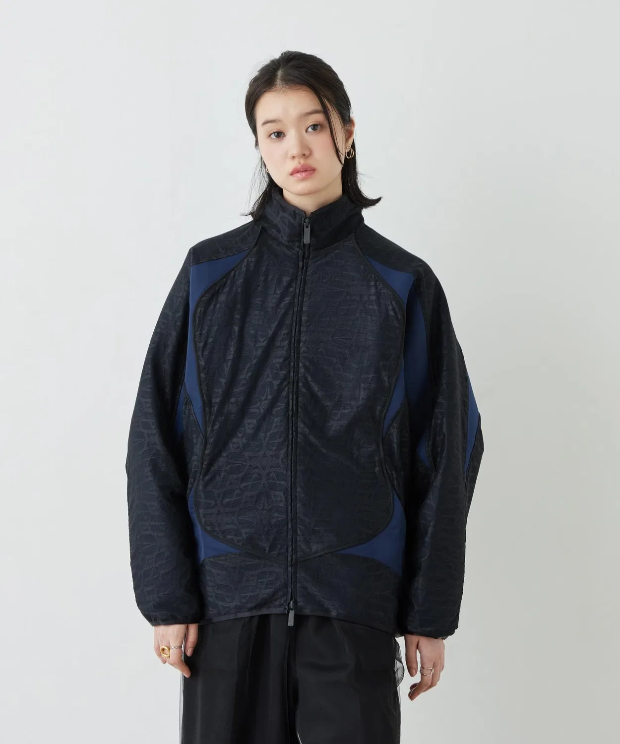 Женская куртка-трактор с кружевным принтом, модель Oversized Lace Track Jacket NIKE, Black