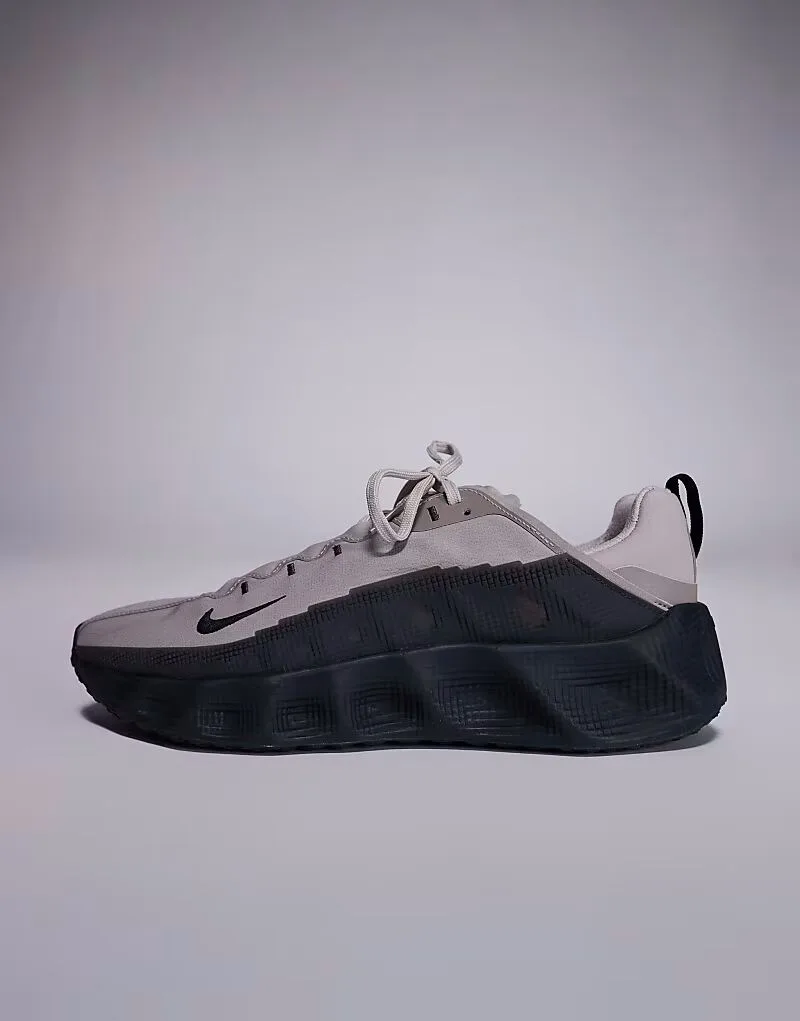 Светоотражающие кроссовки Nike Ava Rover черного и серого цвета — фото 2
