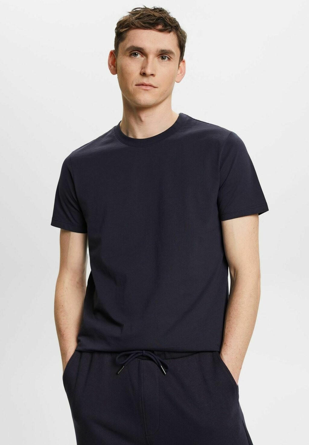 

Базовая футболка Esprit, цвет navy