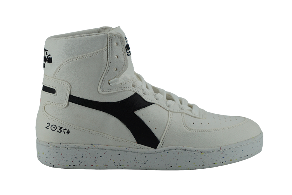 

Кроссовки Diadora Heritage в стиле ретро-шик, бело-черный