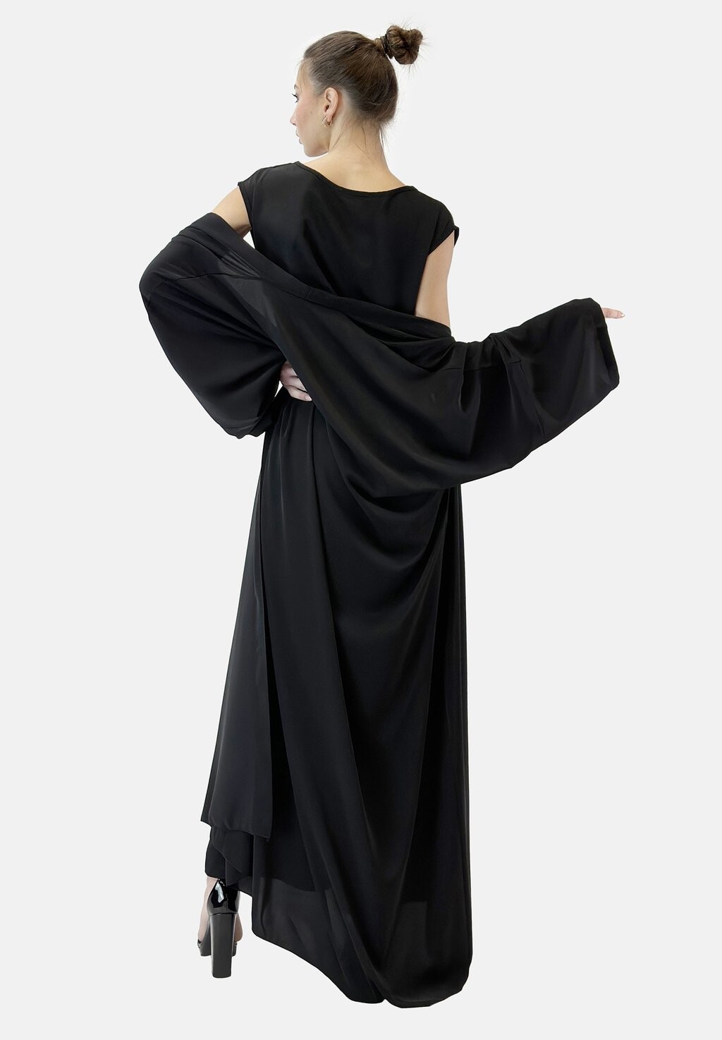 

Платье макси ABAYA Elara, черный
