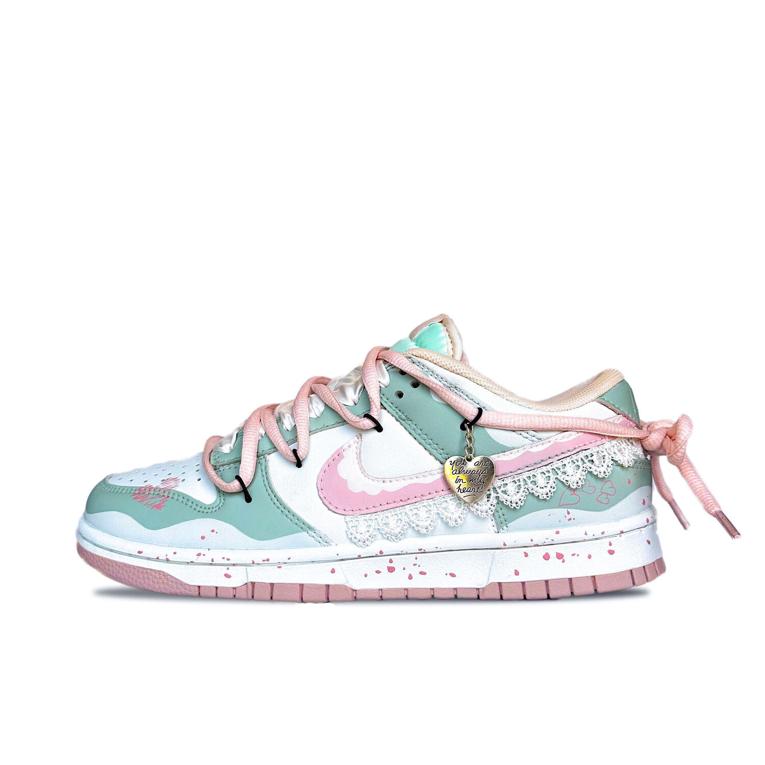 

Кроссовки Nike Dunk Skateboarding Shoes Women's Low-top White/green/pink, розовый