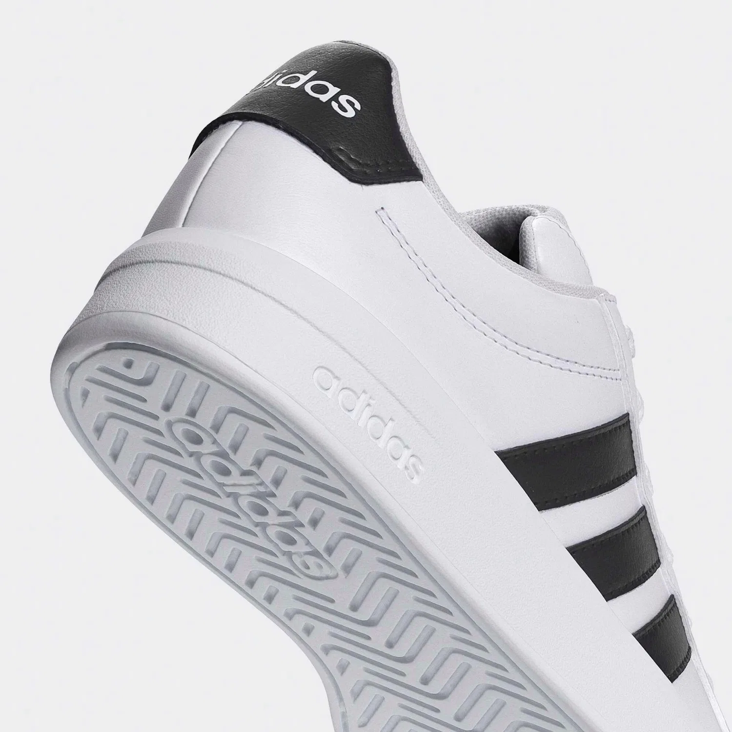 Детские классические прочные кроссовки Adidas — фото 3