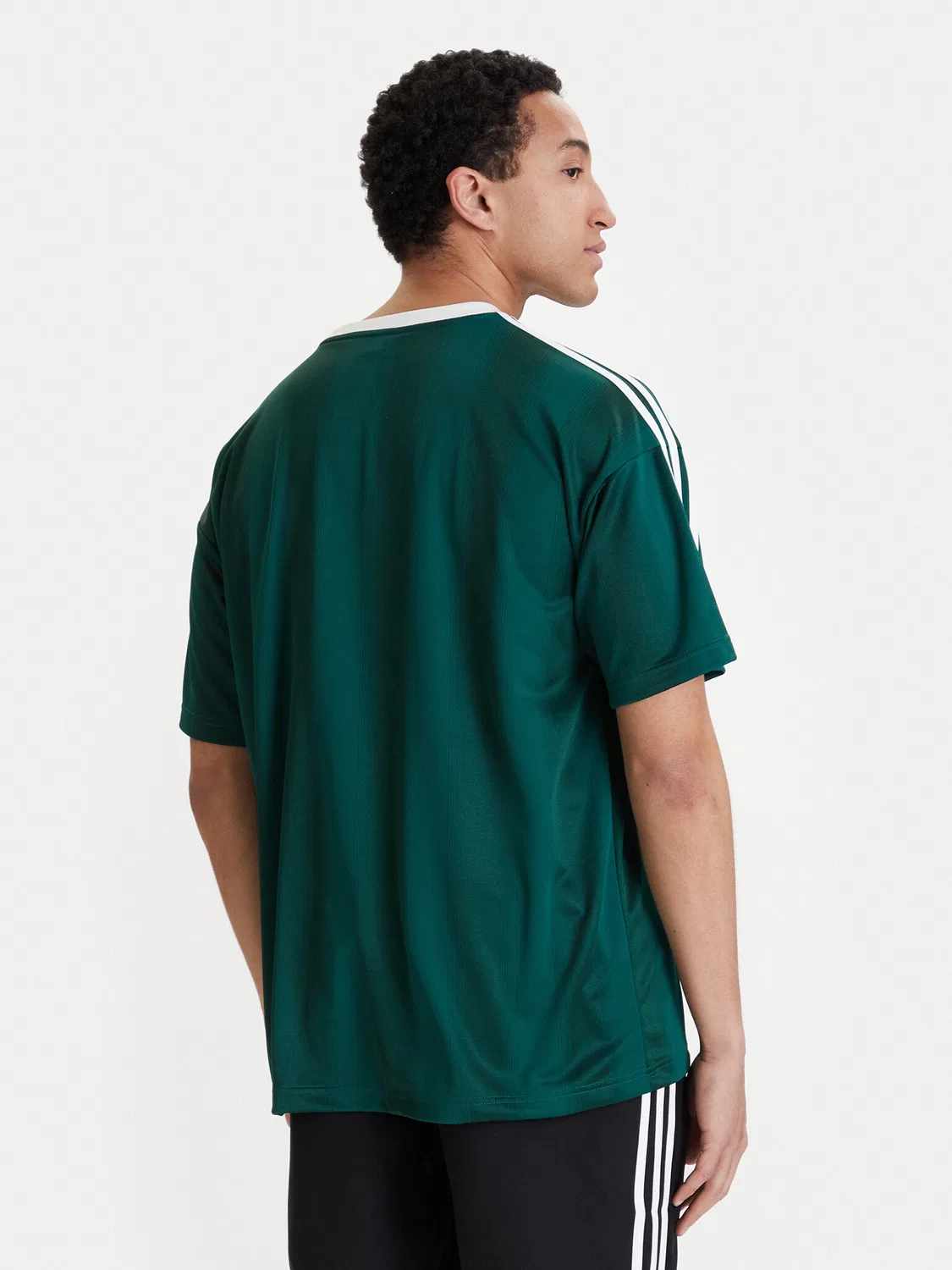 Мужская футболка свободного кроя adicolor Jacquard Adidas, зеленый — фото 3