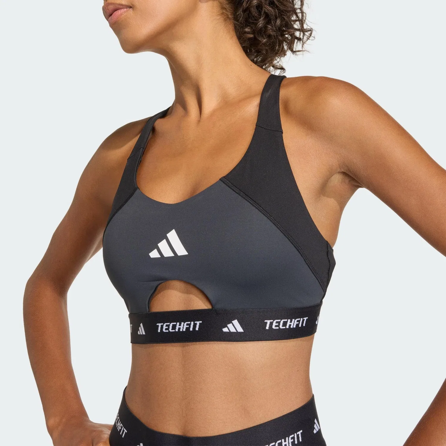 Женский спортивный бюстгальтер Techfit Workout Color Block, Adidas, Черный / Карбоново-Серый — фото 4