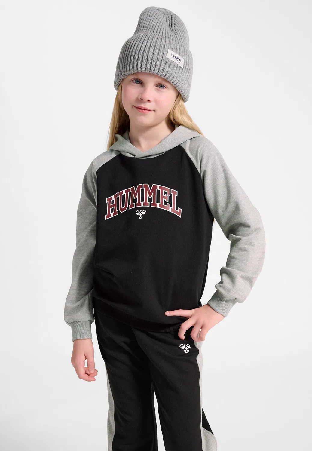 Детское худи с капюшоном Hmlessen Hummel, Schwarz