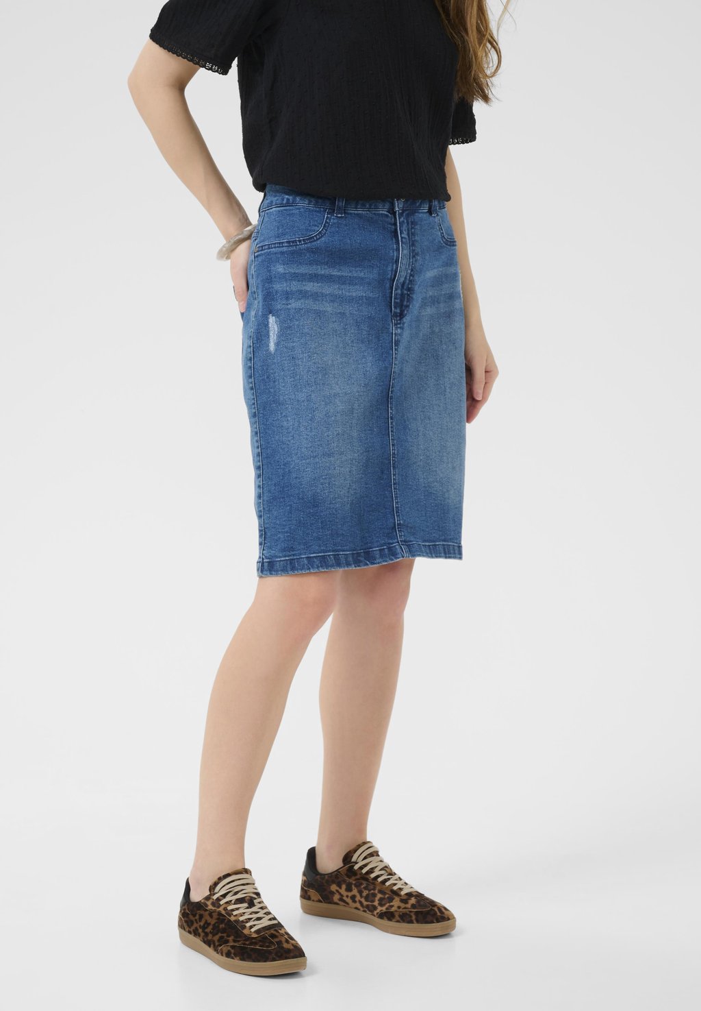 

Джинсовая юбка Pencil skirt Kaffe, цвет Washed Destroyed Blue Denim