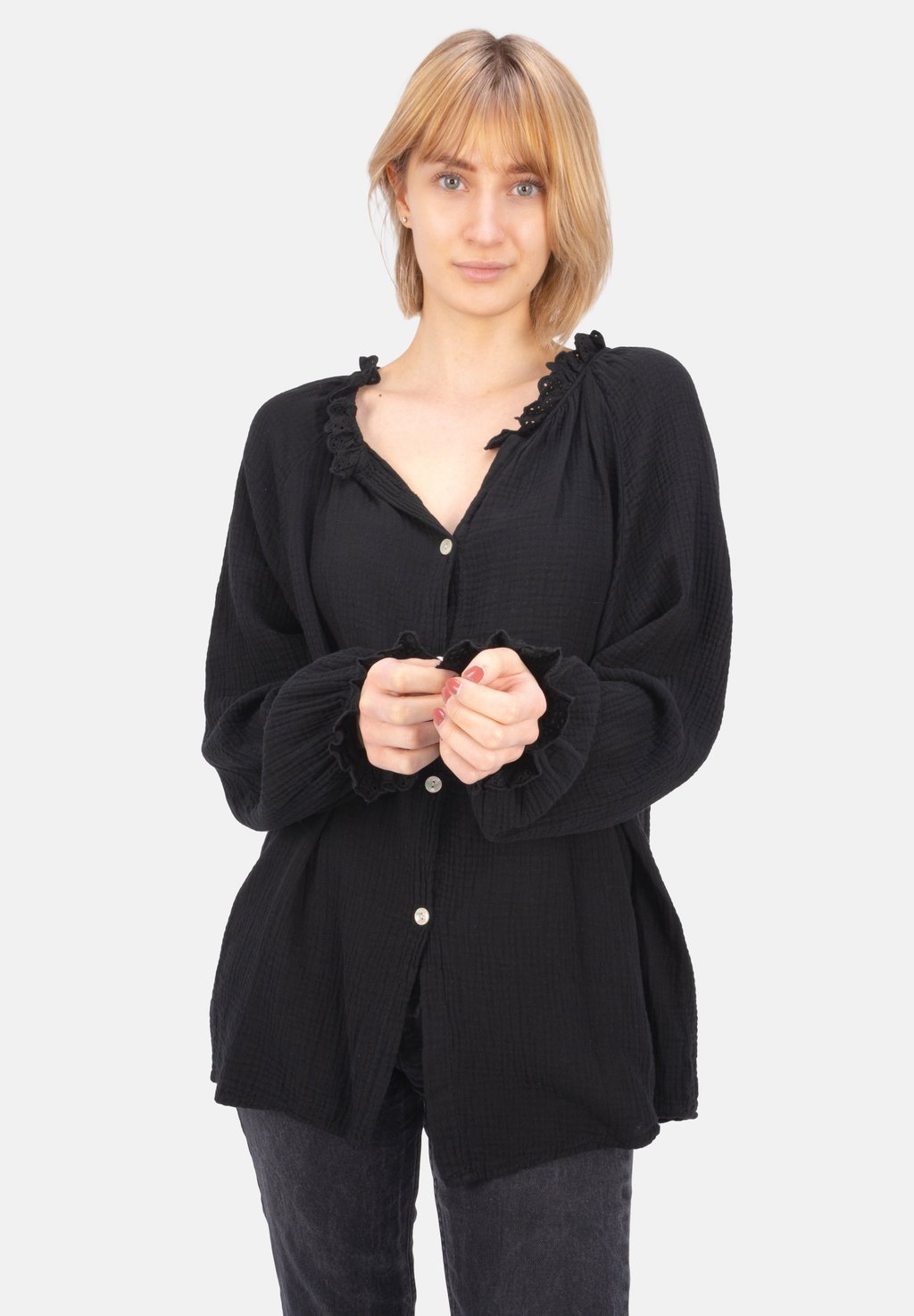 

Блузка на пуговицах EMMA MUSSELIN Seasons of April, черный