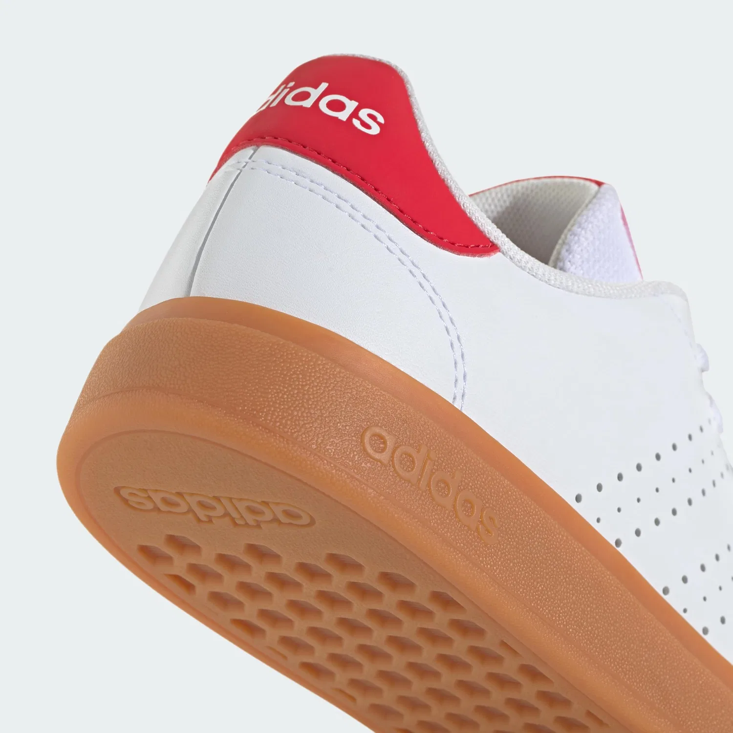 Детские кроссовки для мальчиков с шнуровкой Advantage Base 2.0 Junior Adidas, Ftwr White Pure Ruby Gum10 — фото 4