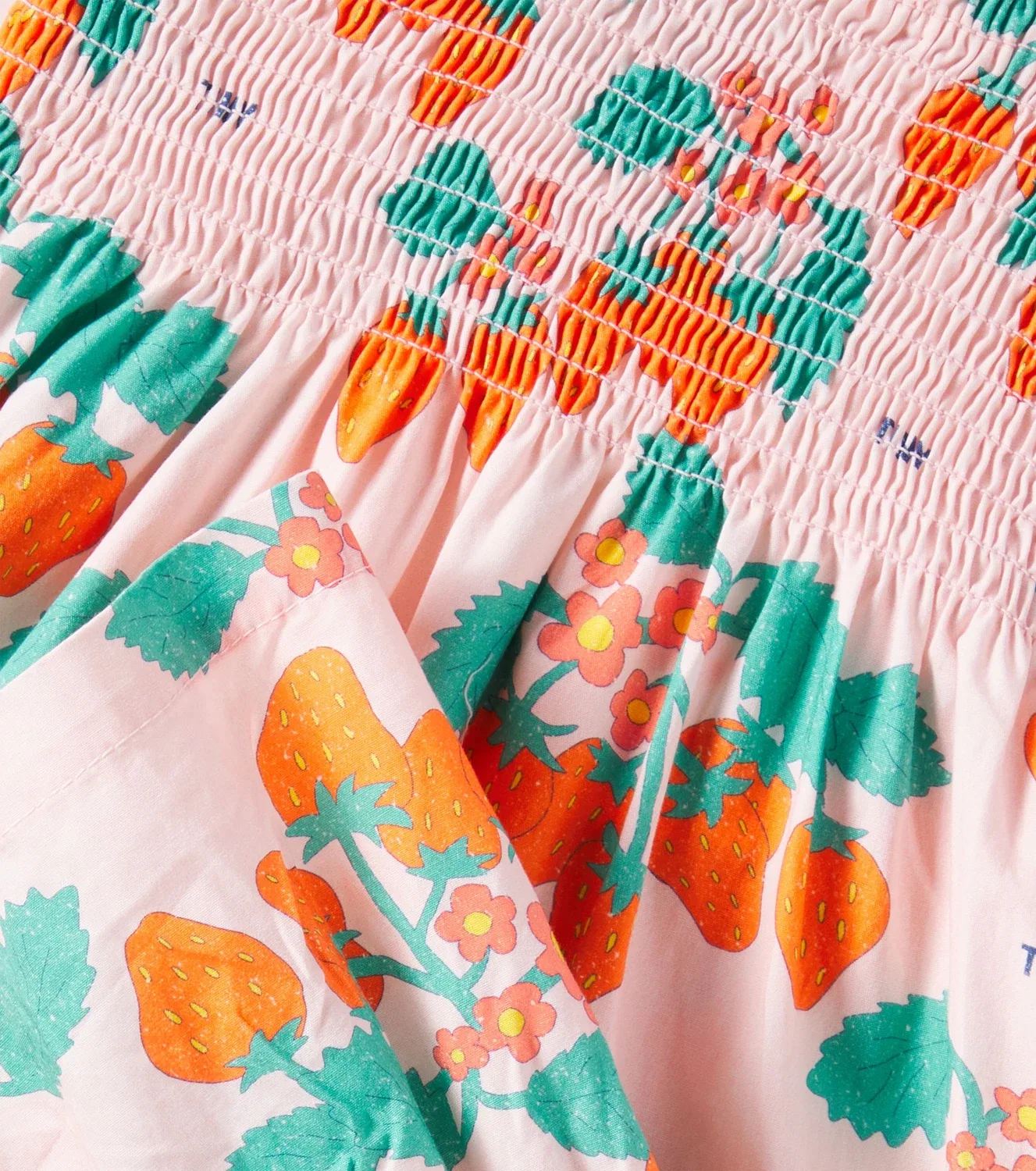 Платье хлопковое с рисунком клубники Tinycottons, розовый — фото 3
