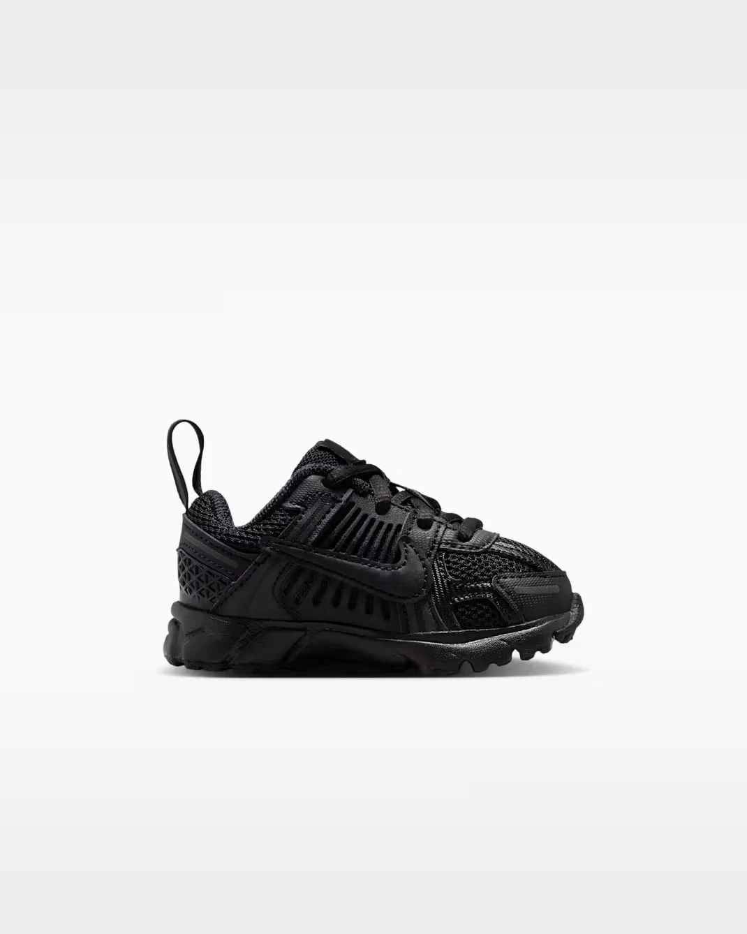 Детская обувь (классические шнурки) Nike Vomero 5, Black/Black — фото 3