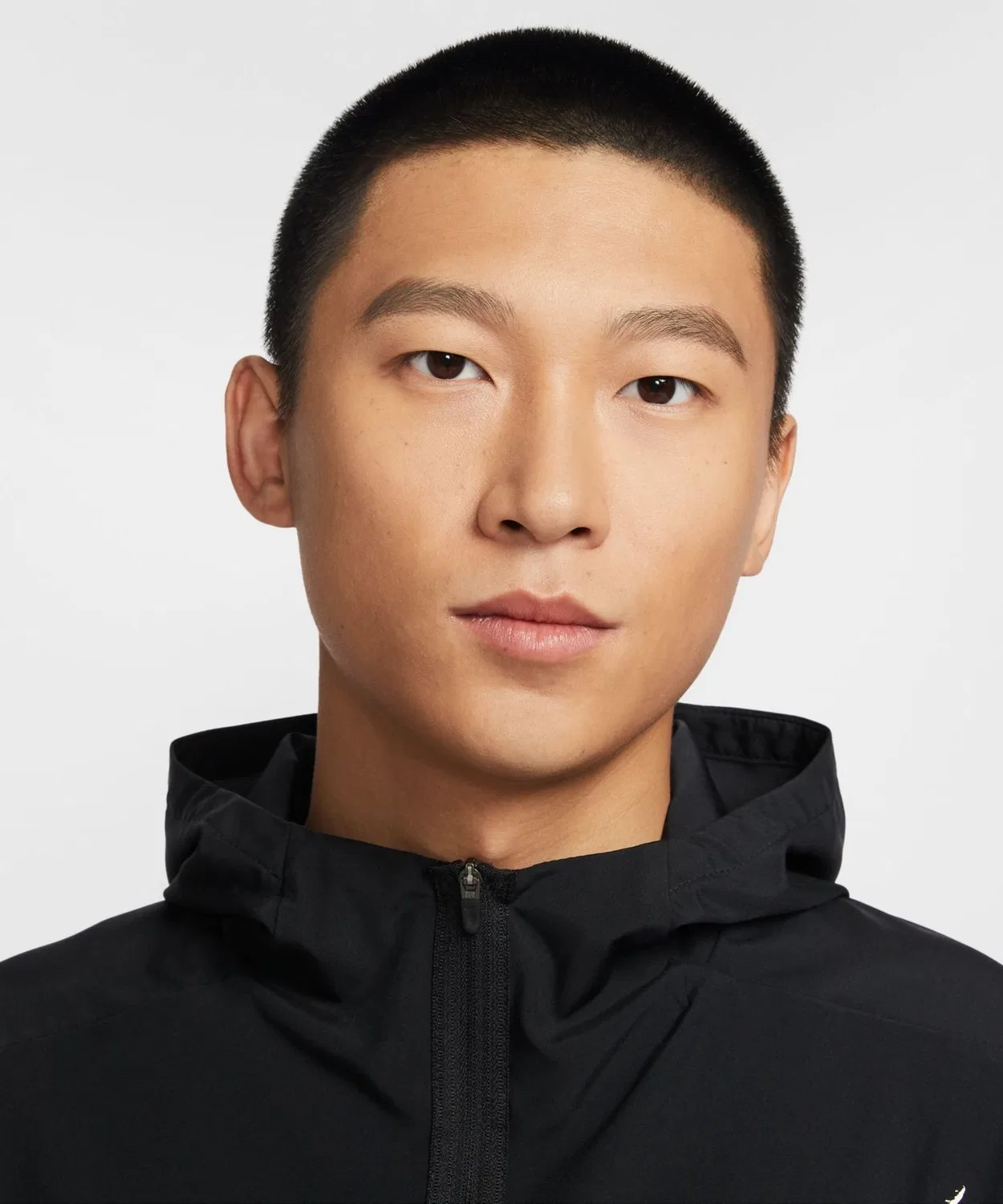 Мужская куртка из полиэстера с капюшоном NIKE DF Form GFX, Black — фото 2