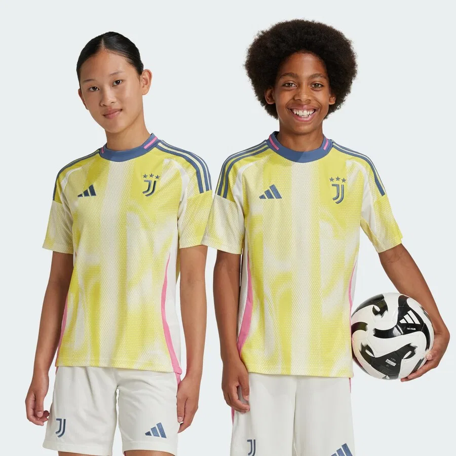 Футболка ADIDAS PERFORMANCE Performance Shirt 'Juventus Turin 24/25' желтого цвета — фото 3