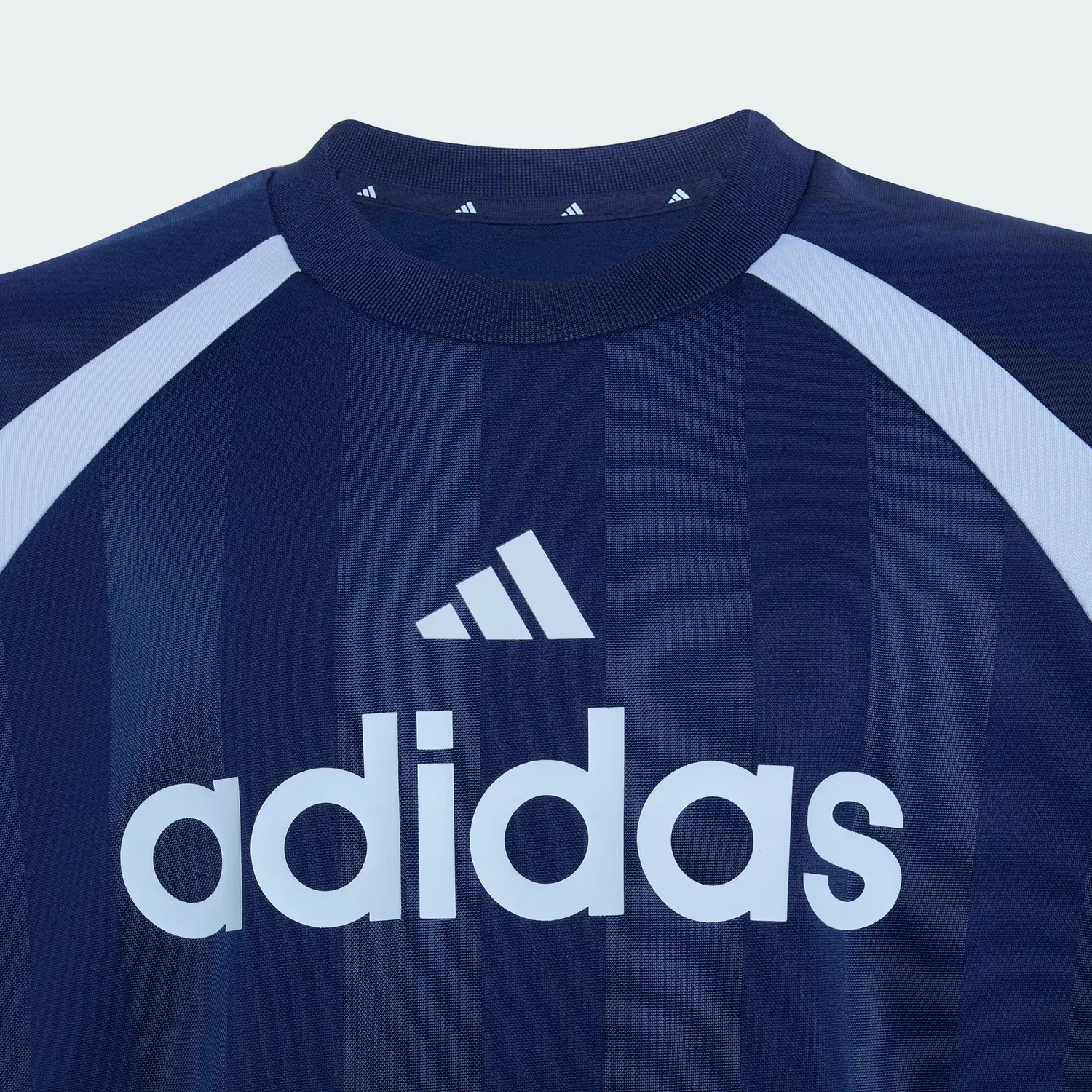 Детская футболка свободного кроя House of Tiro Adidas Sportswear, темно-синий/ярко-синий — фото 4