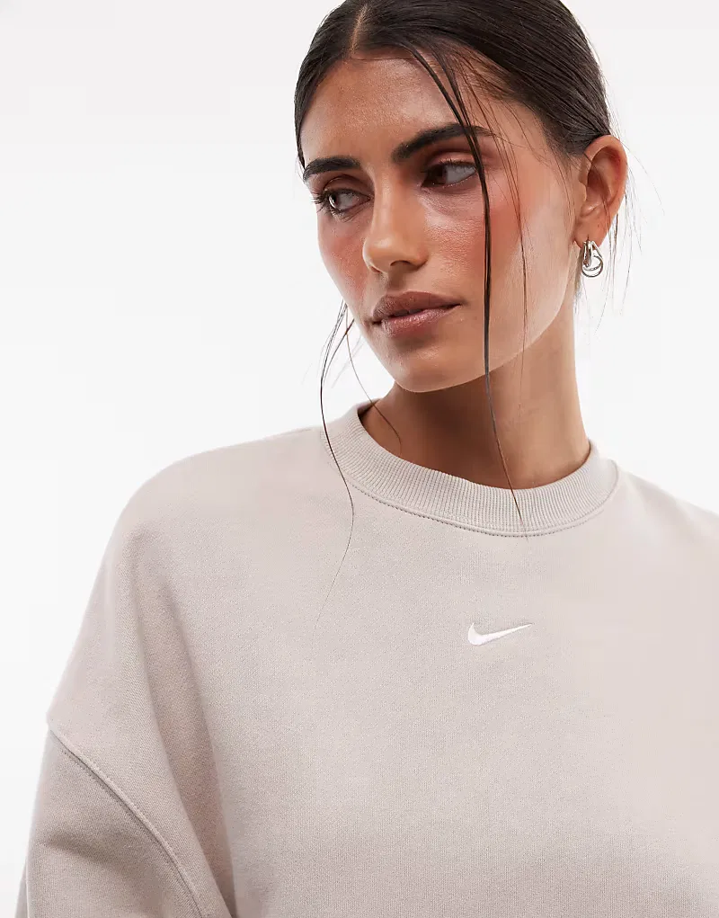 Свитшот Nike Studio Fleece оверсайз с круглым вырезом, бежевый — фото 4