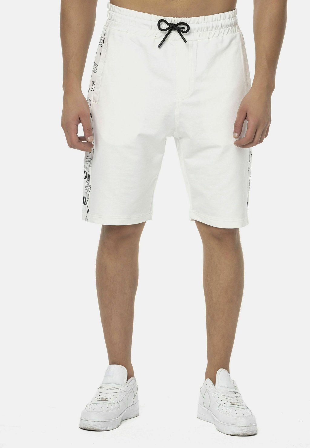 

Шорты Tracksuit bottoms Cipo & Baxx, белый