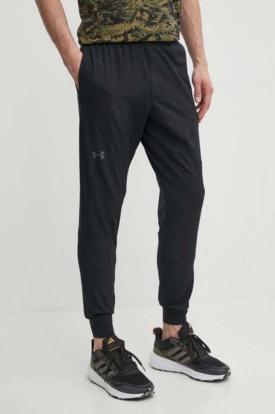 

Неудержимые тренировочные штаны Under Armour, черный