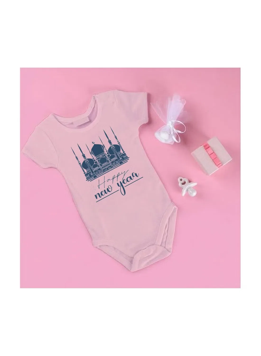 Боди-комбинезон с коротким рукавом с принтом новогодней тематики Printshop4Me, розовый — фото 2