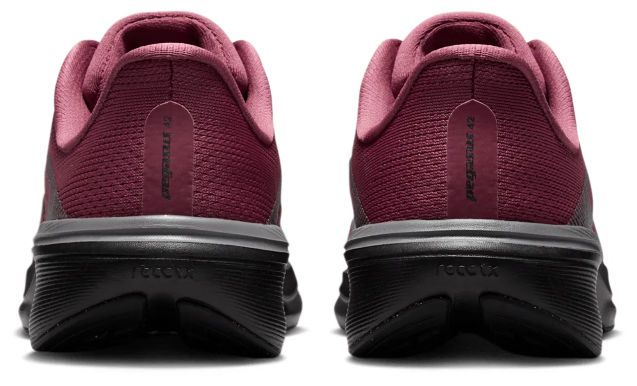 Детские кроссовки для мальчиков Nike Air Zoom Pegasus 42, Pink Smoke Black Gunsmoke — фото 3