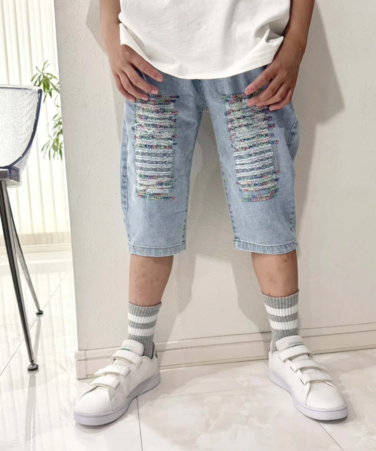 Детские джинсовые шорты с потертостями Rainbow Damage THE CASUAL, Blue — фото 3