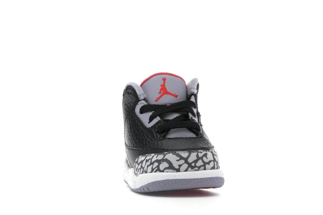 Детские кроссовки Lifestyle с принтом Jordan 3 Retro Jordan, Black/Fire Red-Cement Grey-White — фото 2