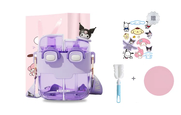 Детская пластиковая бутылка для воды 780 мл Sanrio, Kuromi+Sticker