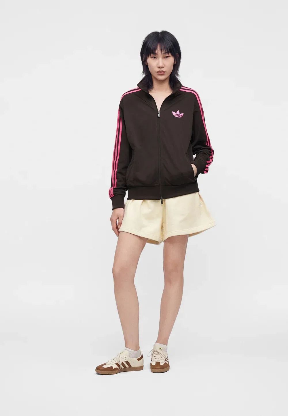 Основные вещи - шорты Adidas Originals, Warm Vanilla — фото 2