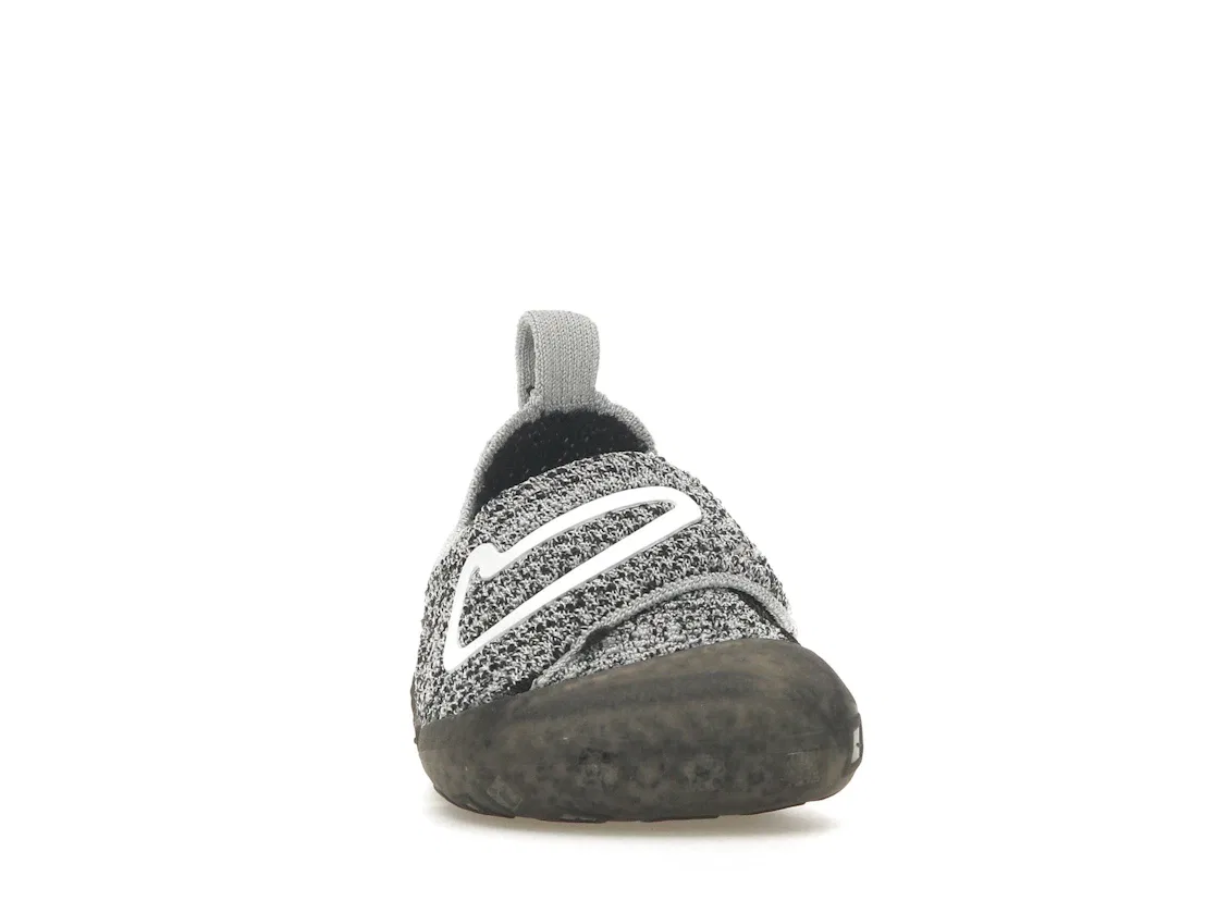 Детские кроссовки с верхом Flyknit Nike Swoosh 1 Nike, Black/Wolf Grey/White — фото 2