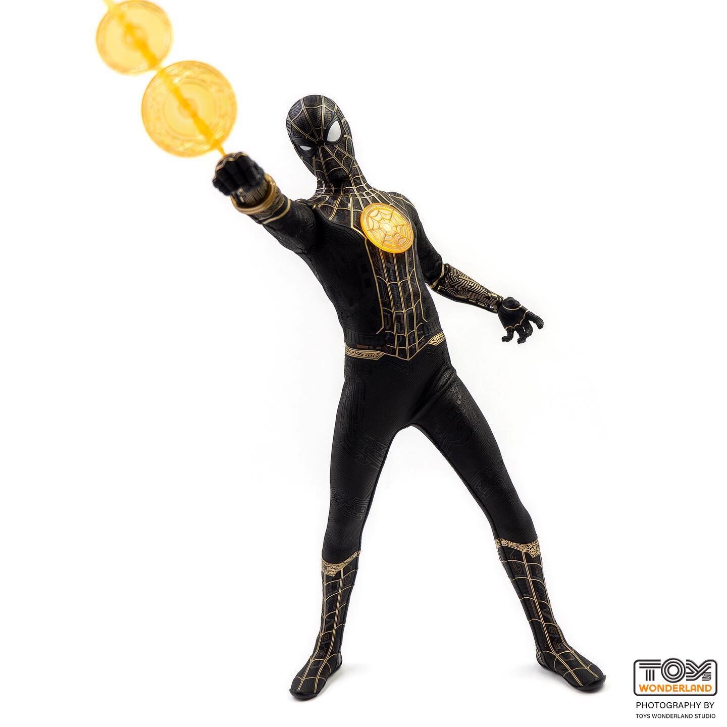 

Фигурка Hot Toys Spider-Man:No Way Home 1:6 Spider-Man (Black & Gold Suit), 28, 5 см