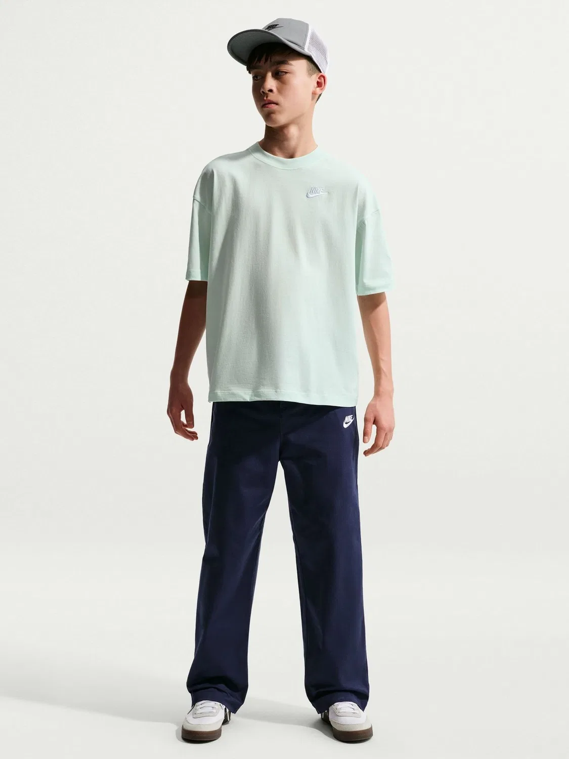 Футболка Oversized Futura Nike, Barely Green