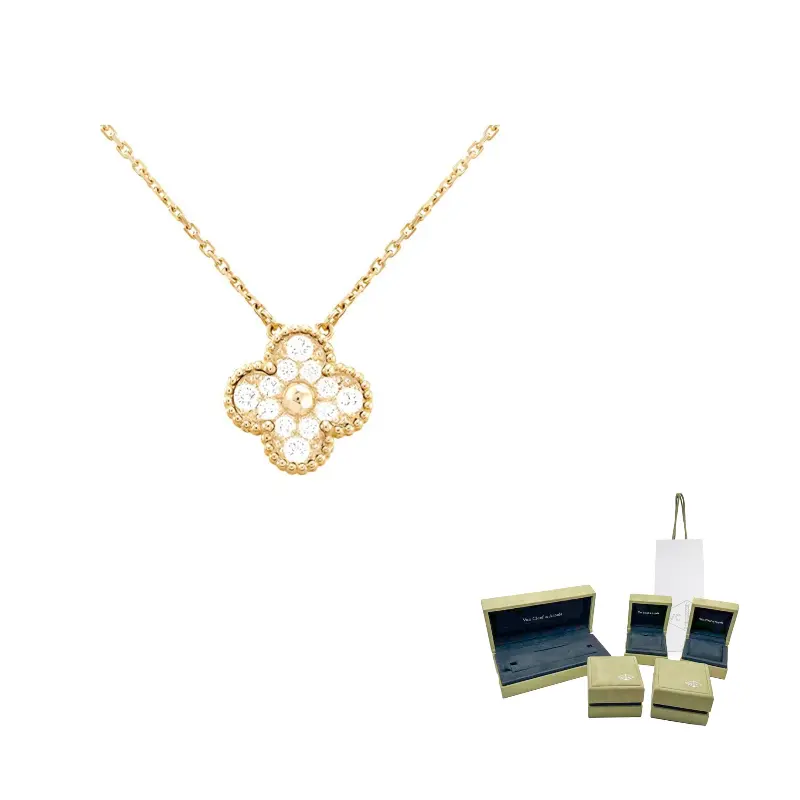 

Van Cleef & Arpels Колье «Альгамбра» из 18-каратного желтого золота с бриллиантами, 2010-е годы