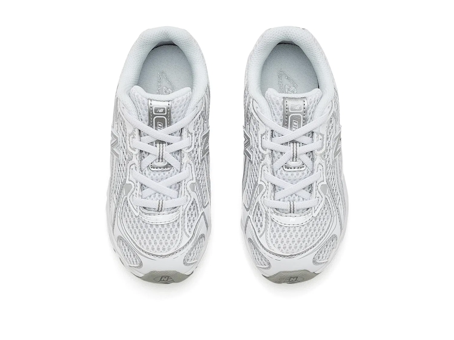 Кроссовки 740 Bungee Lace (для младенцев и малышей) New Balance Kids, White/Silver Metallic — фото 3