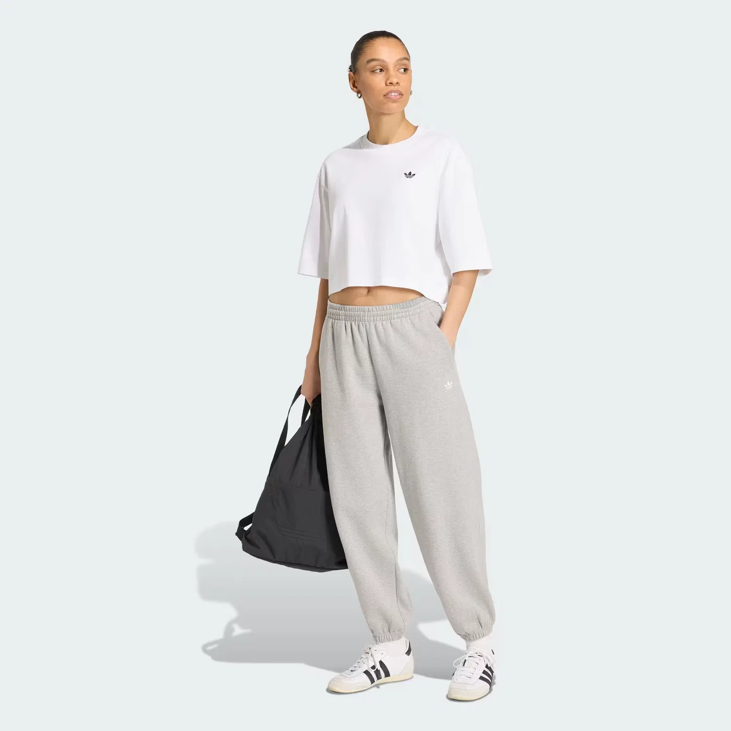 Женская футболка укороченная Essentials Crop Tee Adidas Originals, белый — фото 3