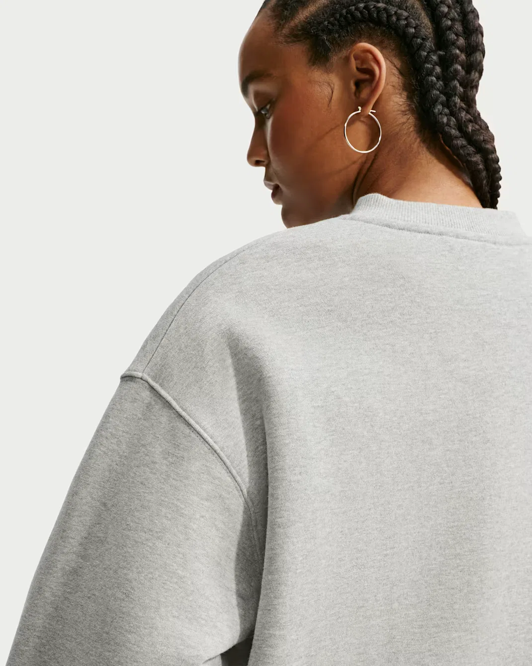 Женская свободная кофта с V-образным вырезом Nike Studio Fleece Medium Weight, Dark Grey Heather/Sail — фото 2