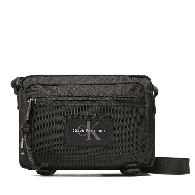 

Сумка Calvin Klein Jeans SportEssentials Camera, черный