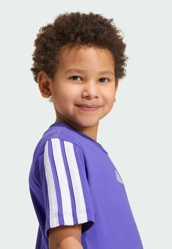 Детская базовая футболка - футболка с принтом Adidas Sportswear, фиолетовый — фото 4